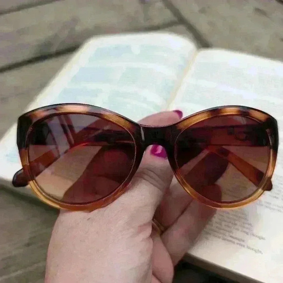 Vintage Oscar de la Renta  sunglasses - Picture 10 of 10